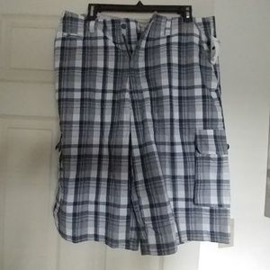 NWT Men's Shorts Size 34